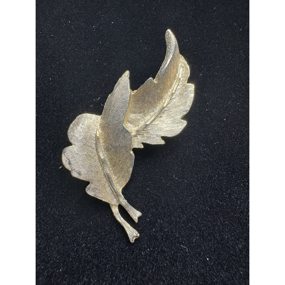Vintage DFA Gold Tone Textured Dual Leaf Brooch